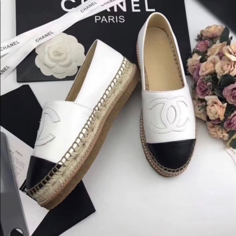 Chanel CC White and black Espadrille